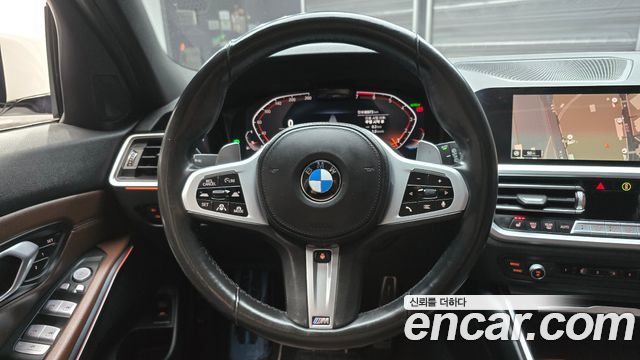 BMW 3-Series 320i Touring M Sports