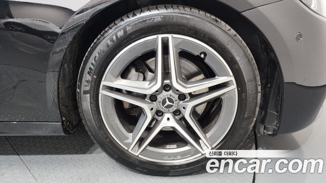 Mercedes-Benz E-Class E250 AMG Line