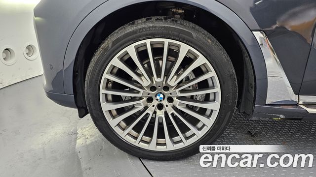 BMW X7 xDrive 40i Design Pure Excellence 7-Seater