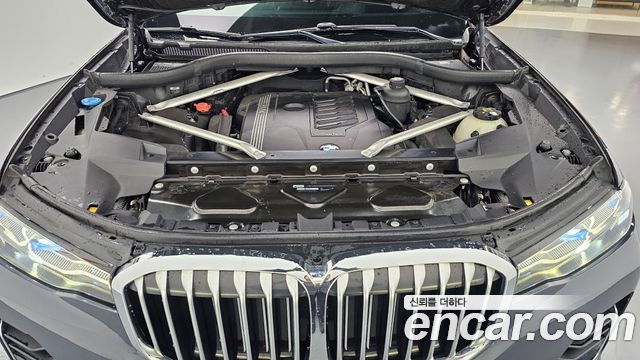 BMW X7 xDrive 40i Design Pure Excellence 7-Seater