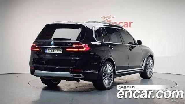 BMW X7 xDrive 40i Design Pure Excellence 6-Seater