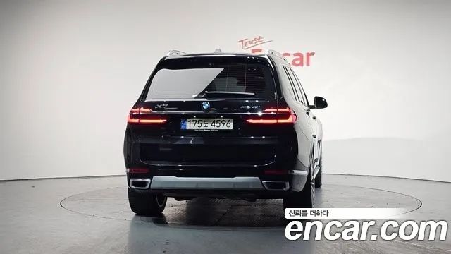 BMW X7 xDrive 40i Design Pure Excellence 6-Seater