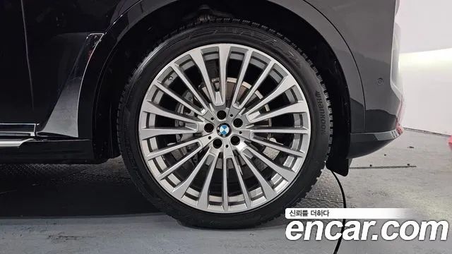 BMW X7 xDrive 40i Design Pure Excellence 6-Seater