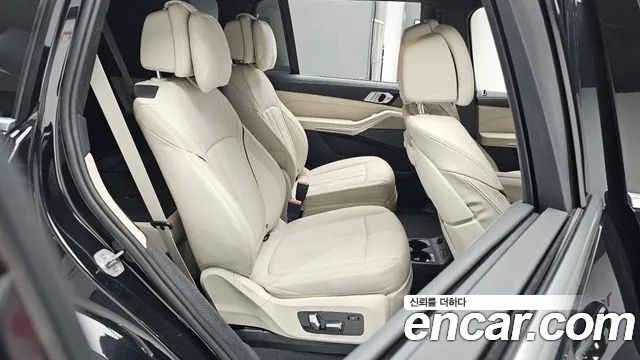 BMW X7 xDrive 40i Design Pure Excellence 6-Seater
