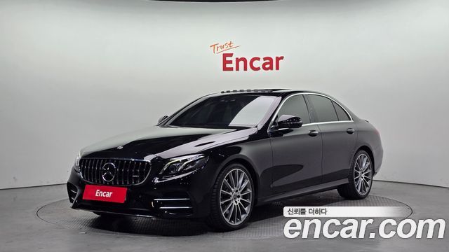 Mercedes-Benz E-Class E300 4MATIC AMG Line