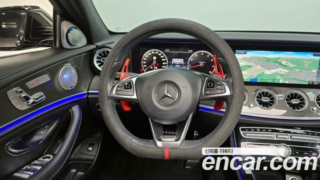 Mercedes-Benz E-Class E300 4MATIC AMG Line