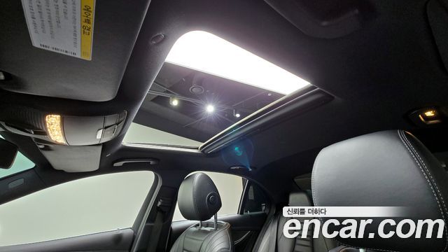 Mercedes-Benz E-Class E300 4MATIC AMG Line