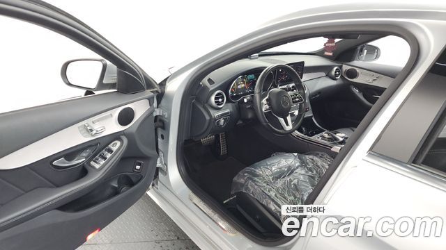 Mercedes-Benz C-Class C200 AMG Line