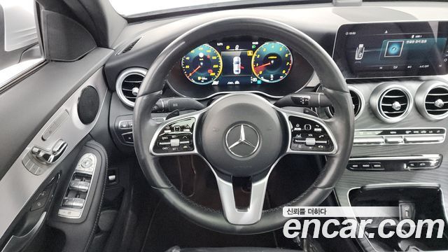 Mercedes-Benz C-Class C200 AMG Line