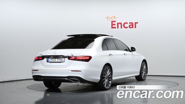 Mercedes-Benz E-Class E350 4MATIC AMG Line