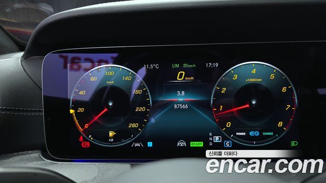 Mercedes-Benz E-Class E350 4MATIC AMG Line