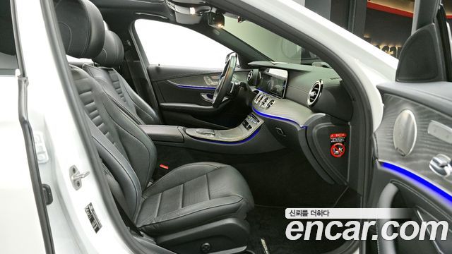 Mercedes-Benz E-Class E350 4MATIC AMG Line