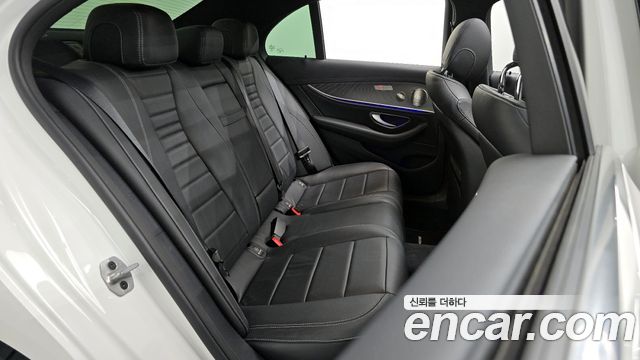 Mercedes-Benz E-Class E350 4MATIC AMG Line