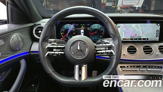 Mercedes-Benz E-Class E350 4MATIC AMG Line