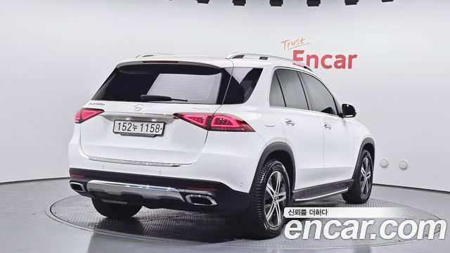 Mercedes-Benz GLE-Class GLE300d 4MATIC