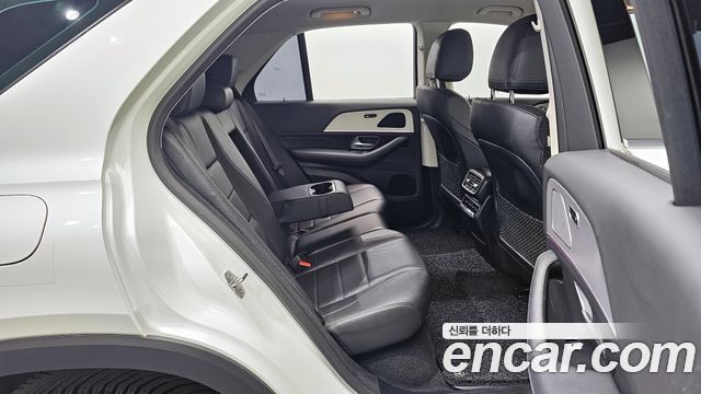 Mercedes-Benz GLE-Class GLE300d 4MATIC