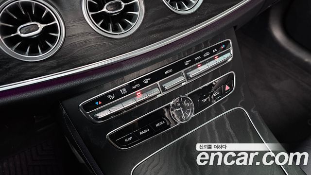 Mercedes-Benz E-Class E220d Cabriolet