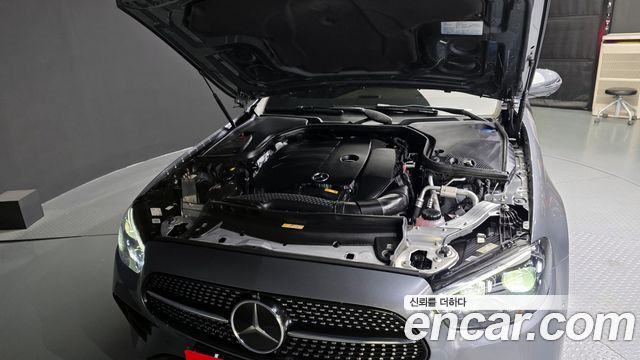 Mercedes-Benz E-Class E350 4MATIC AMG Line