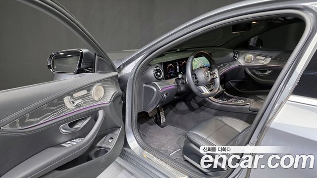 Mercedes-Benz E-Class E350 4MATIC AMG Line