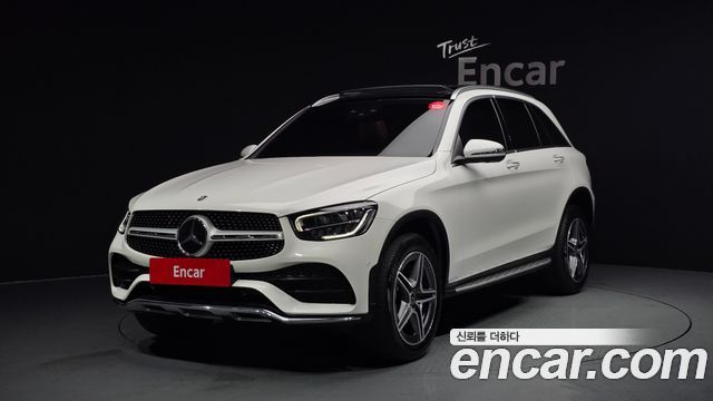 Mercedes-Benz GLC-Class GLC300e 4MATIC