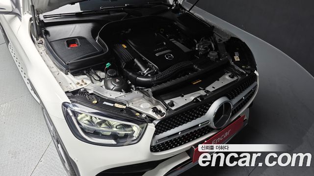Mercedes-Benz GLC-Class GLC300e 4MATIC