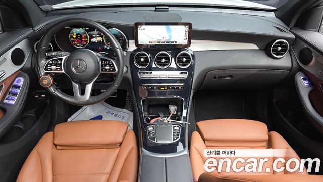 Mercedes-Benz GLC-Class GLC300e 4MATIC