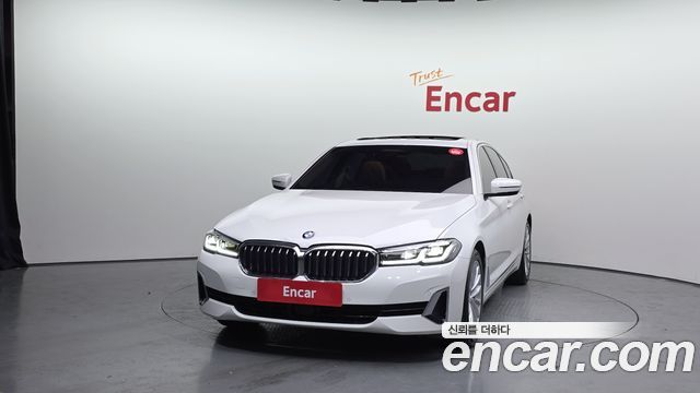 BMW 5-Series 520i Luxury