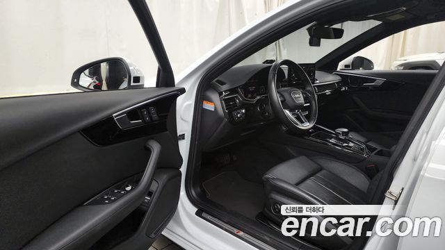 Audi A4 45 TFSI Quattro Premium