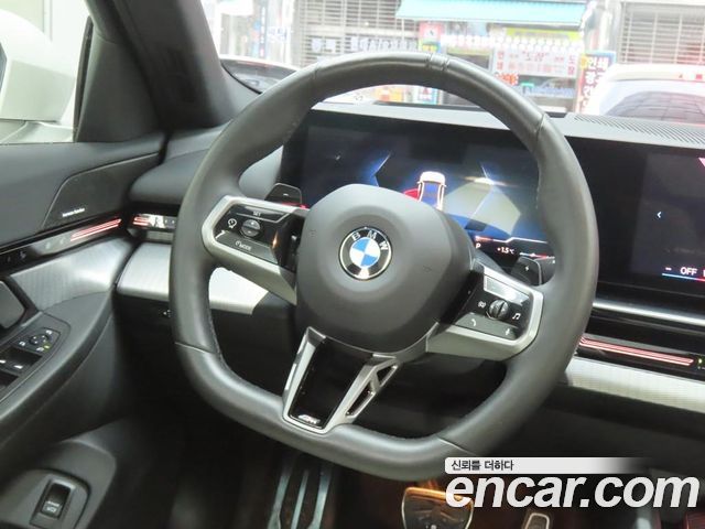 BMW 5-Series 523d M Sport