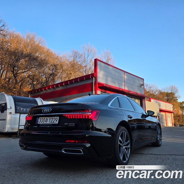 Audi A6 45 TFSI Quattro Premium
