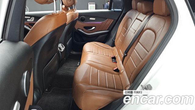 Mercedes-Benz GLC-Class GLC300e 4MATIC Coupe