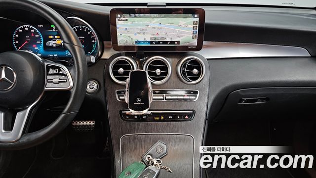 Mercedes-Benz GLC-Class GLC300e 4MATIC Coupe