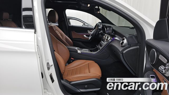 Mercedes-Benz GLC-Class GCL300 4MATIC Coupe