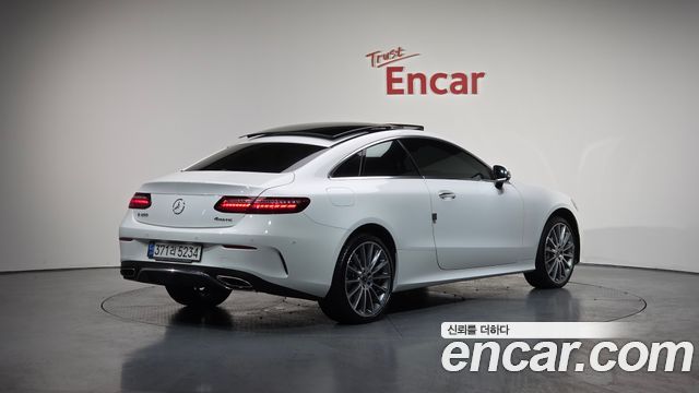 Mercedes-Benz E-Class E450 4MATIC Coupe