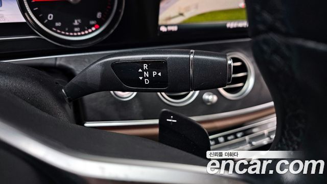 Mercedes-Benz E-Class E220d Avantgarde