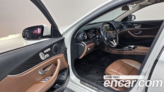 Mercedes-Benz E-Class E220d Avantgarde