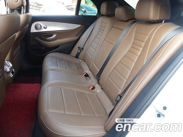 Mercedes-Benz E-Class E350 4MATIC Avantgarde