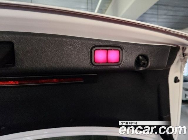 Mercedes-Benz E-Class E350 4MATIC Avantgarde