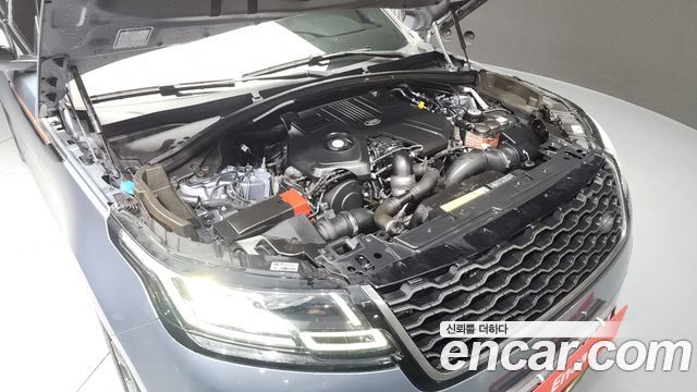 Land Rover Range Rover Velar 3.0 D300 R-Dynamic SE