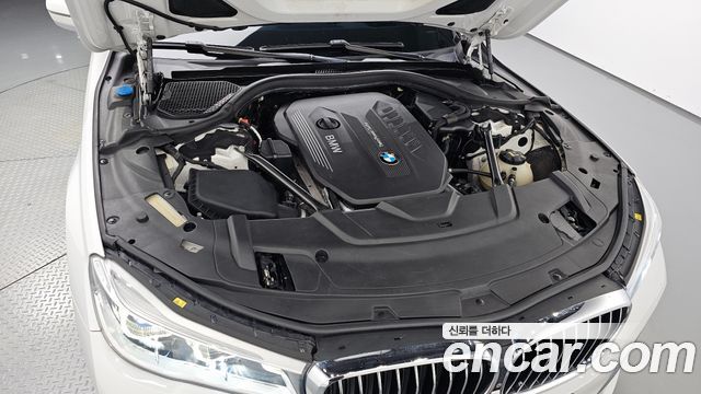 BMW 7-Series 730d xDrive M Sport