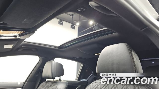 BMW 7-Series 730d xDrive M Sport