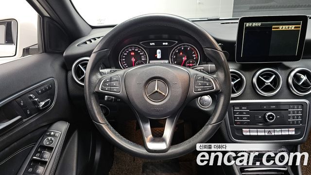 Mercedes-Benz A-Class A200