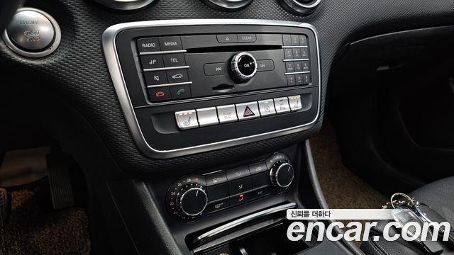 Mercedes-Benz A-Class A200