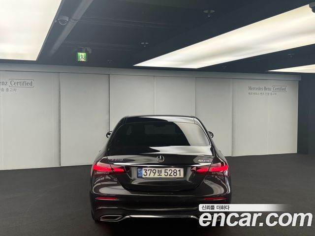 Mercedes-Benz E-Class E350 4MATIC AMG Line