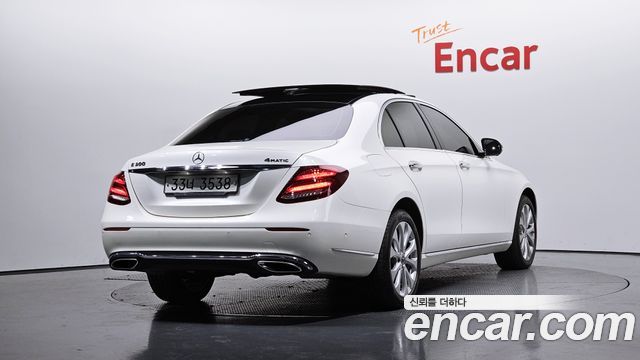 Mercedes-Benz E-Class E300 4MATIC EX Intelligent Drive