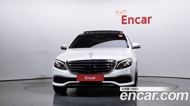 Mercedes-Benz E-Class E300 4MATIC EX Intelligent Drive
