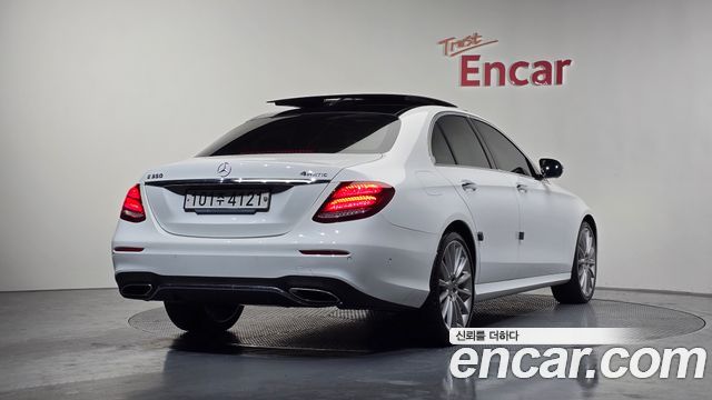 Mercedes-Benz E-Class E350 4MATIC AMG Line