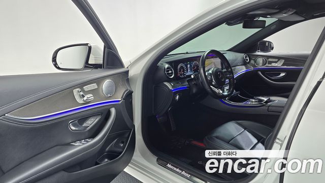 Mercedes-Benz E-Class E350 4MATIC AMG Line