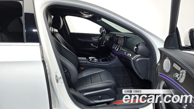 Mercedes-Benz E-Class E350 4MATIC AMG Line