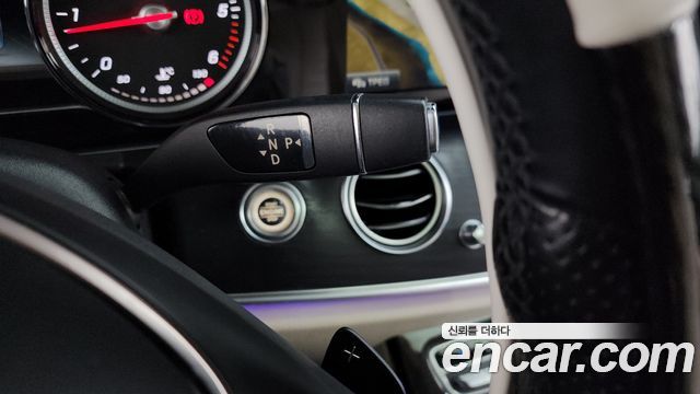 Mercedes-Benz E-Class E220d Avantgarde